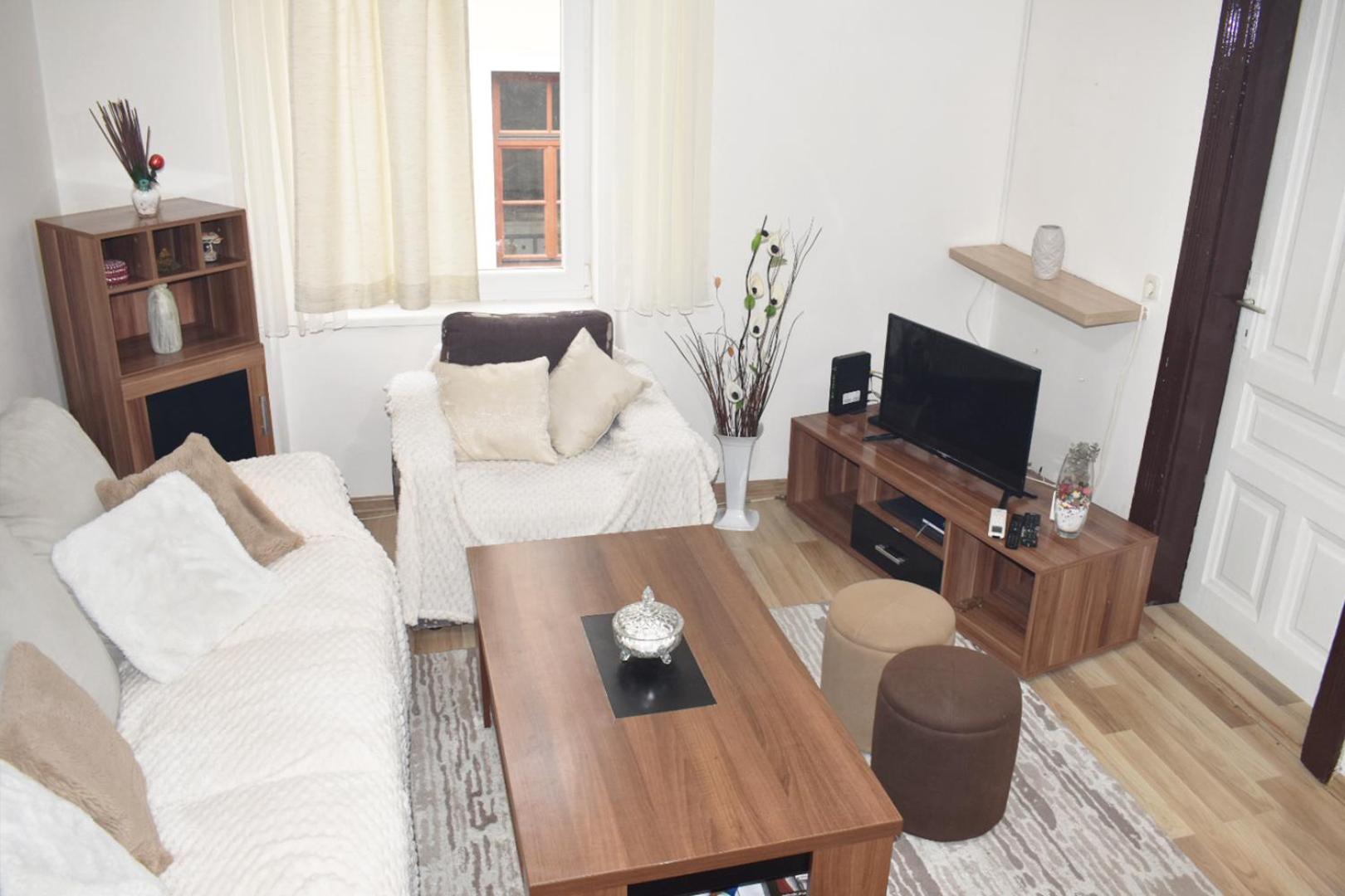 Filotimo Omega 2bdr Garage Apartment Sarajevo